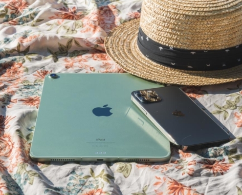 iPad & iPhone